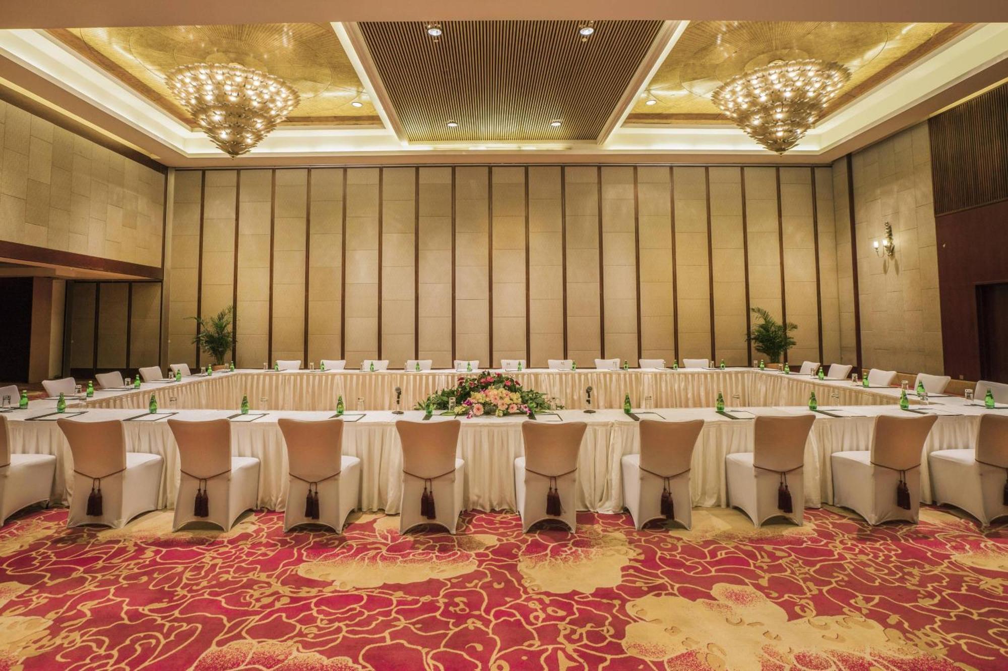 Sheraton Ningbo Hotel - Tianyi Square Екстериор снимка